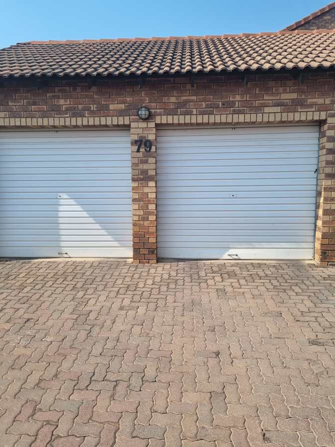 Mandla's room