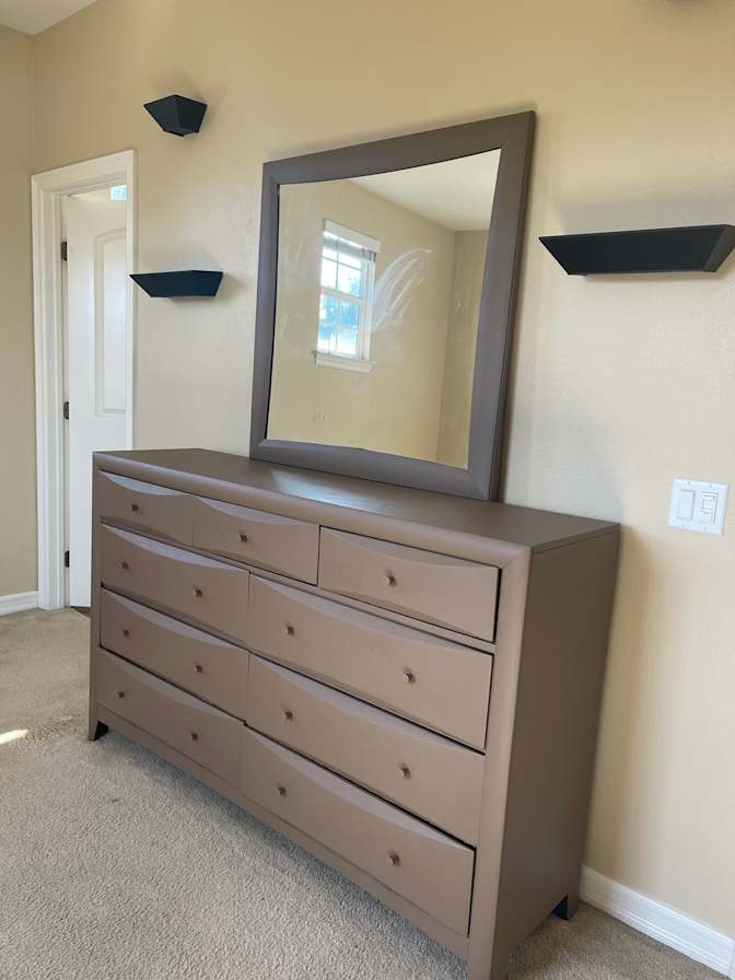 Sandy's room