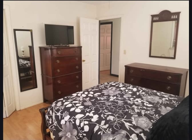 Robert DiPrimio's room