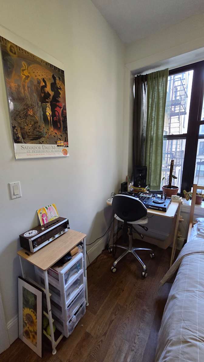 Alexi's room