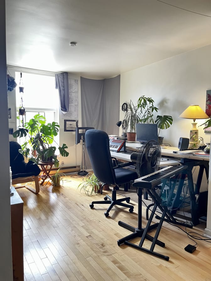 Khalil's room