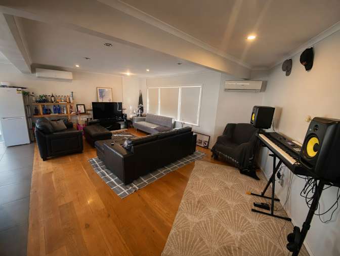 Oliver's room