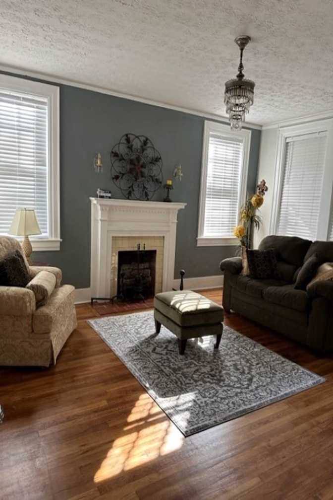 jennifer's room