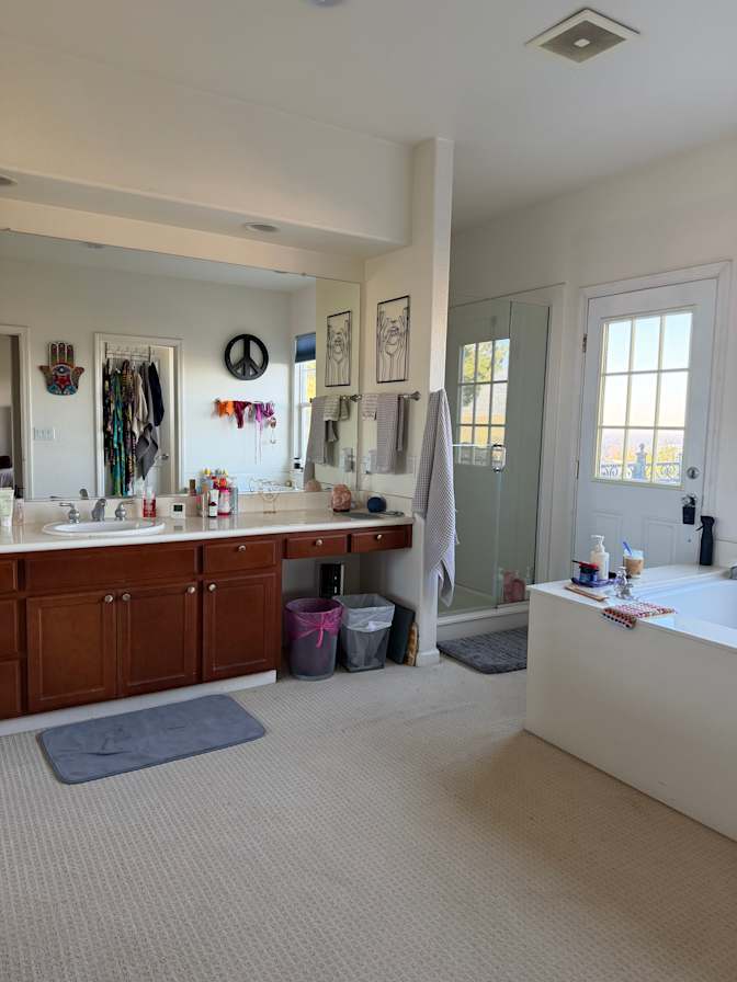 Ali's room