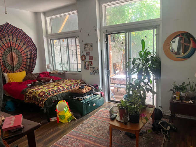 Arlo's room
