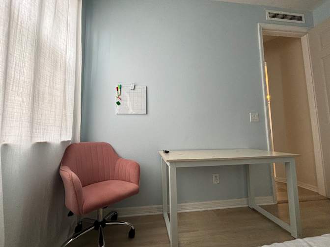 Andrea's room
