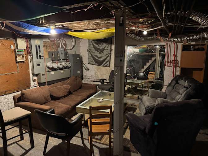 Ryan Yah's room