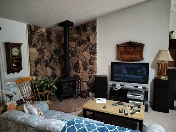 Thomas's room