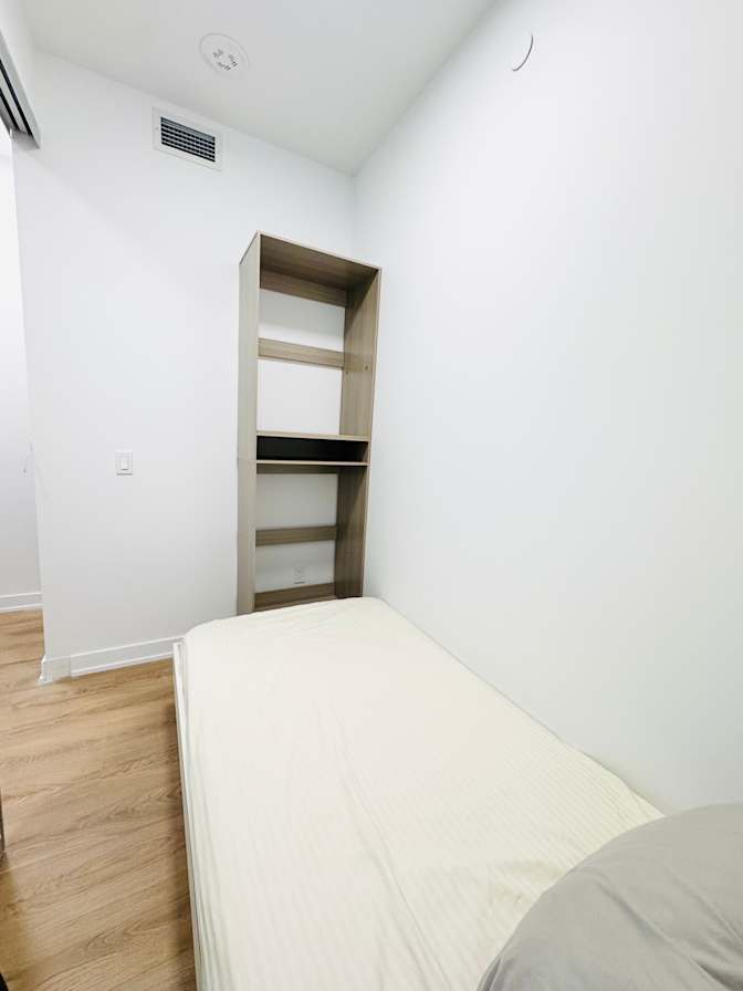 VH Rentals's room