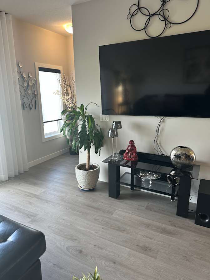 JOANNA WADELIK's room