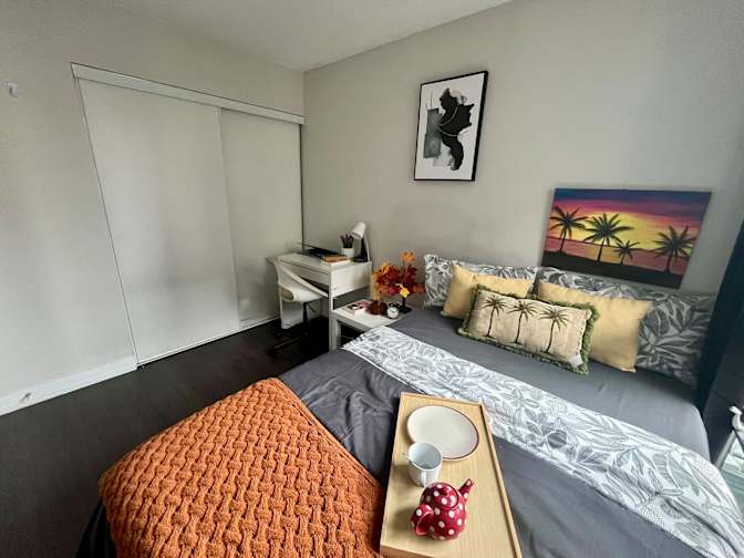 Alona's room