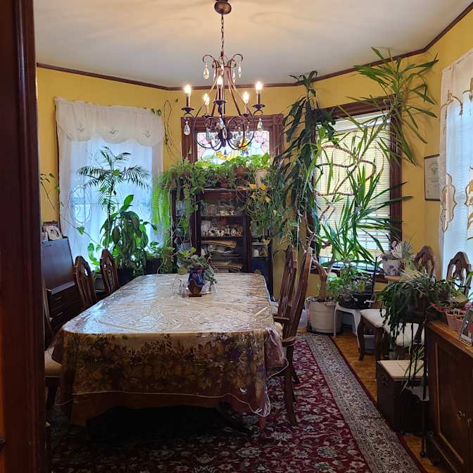 Donna's room