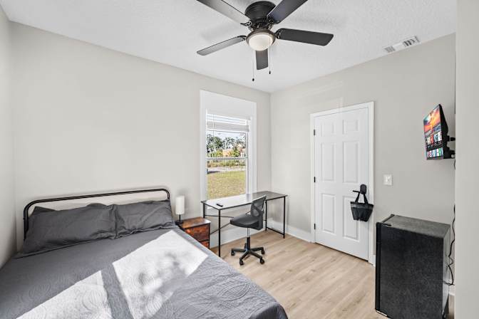 PadSplit's room