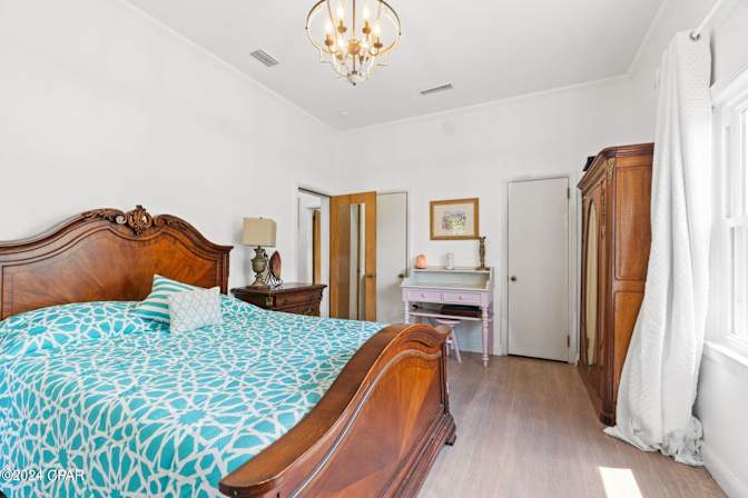 Sylvie P's room