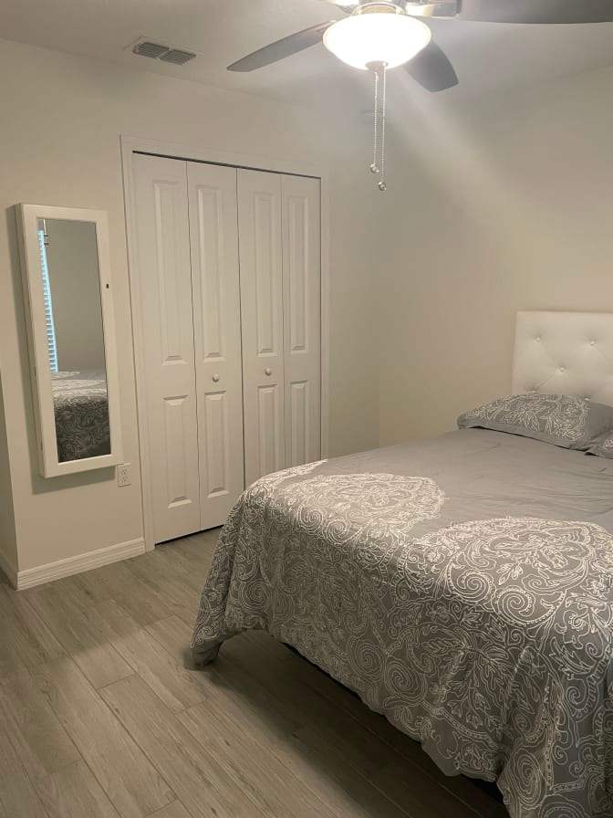 Esperanza's room