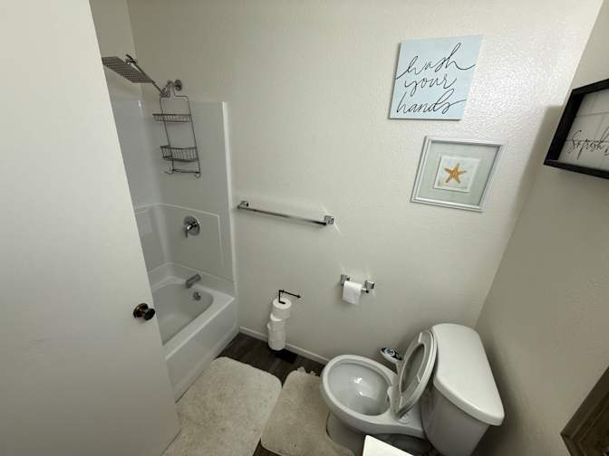 Chris pascu's room