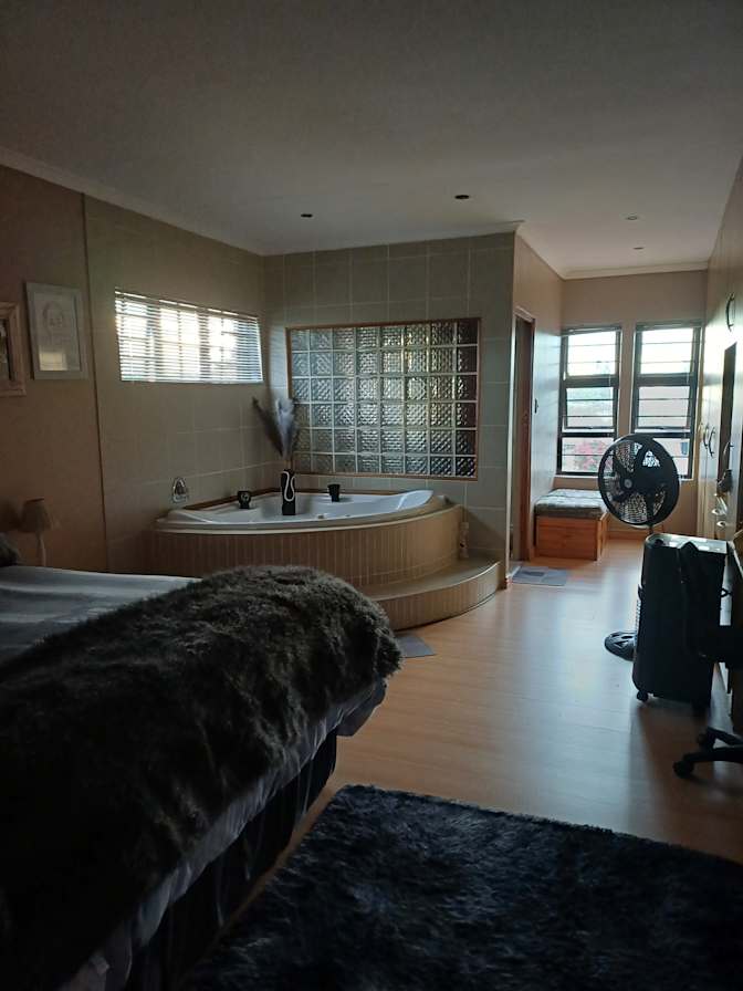 Samantha's room