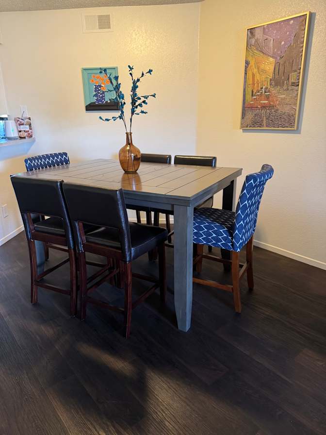 Rita Vasquez's room