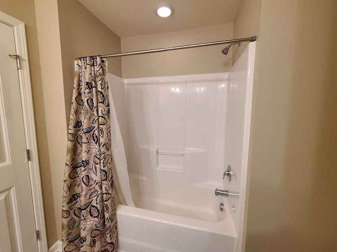 Alcove Rooms's room