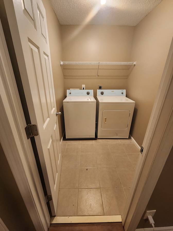 CL&C Property Management and Consulting's room