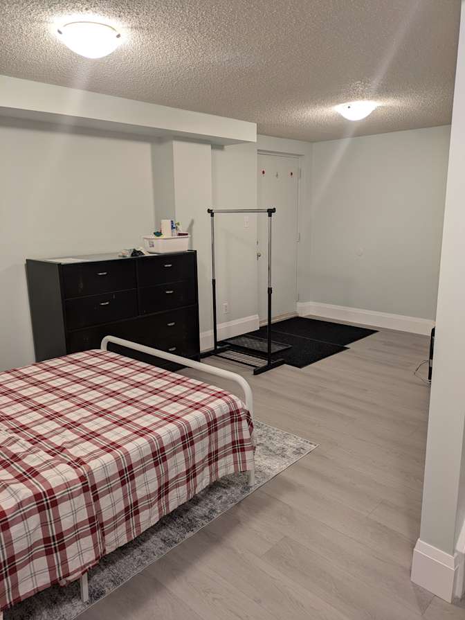 John Lopes's room