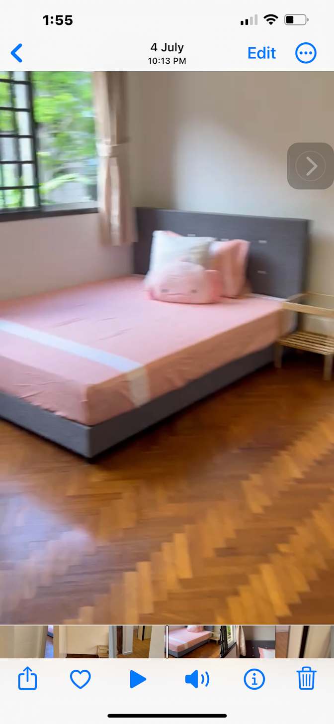 Francis Oh's room
