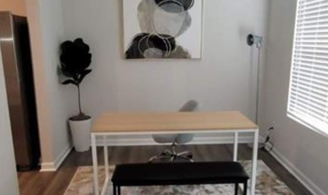 Alcove Rooms's room