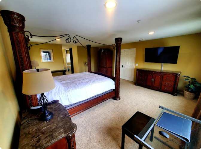 Kavinda's room