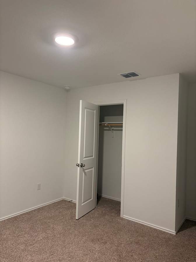 Stephany acuna's room