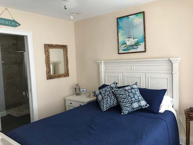 Tom's room