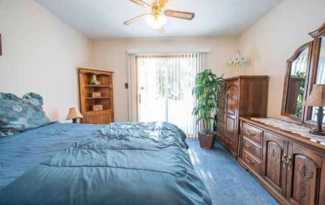 Maureen and Darlene's room