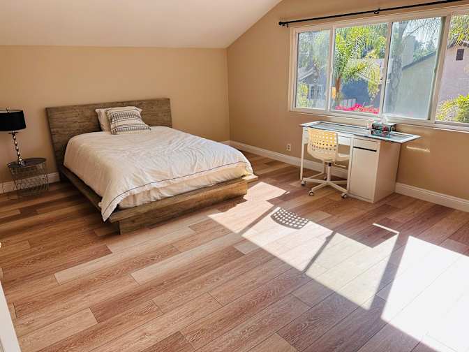 Lee's room