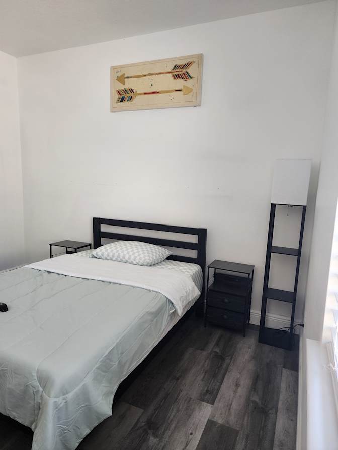 Mauricio's room