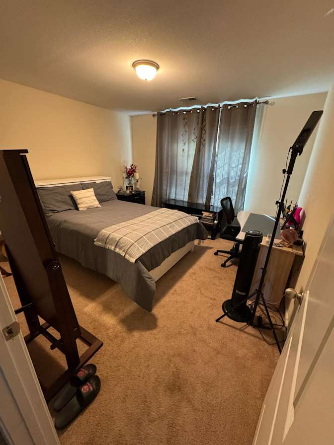 Giullianna's room