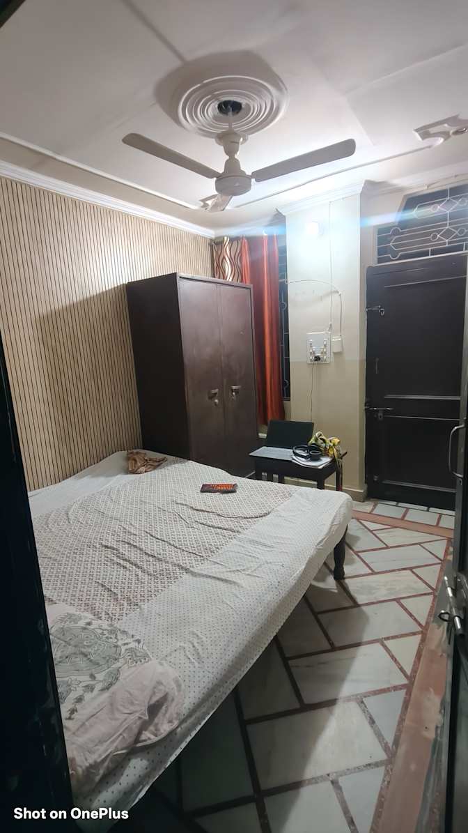 Mahak gautam's room