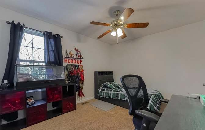 Mo's room
