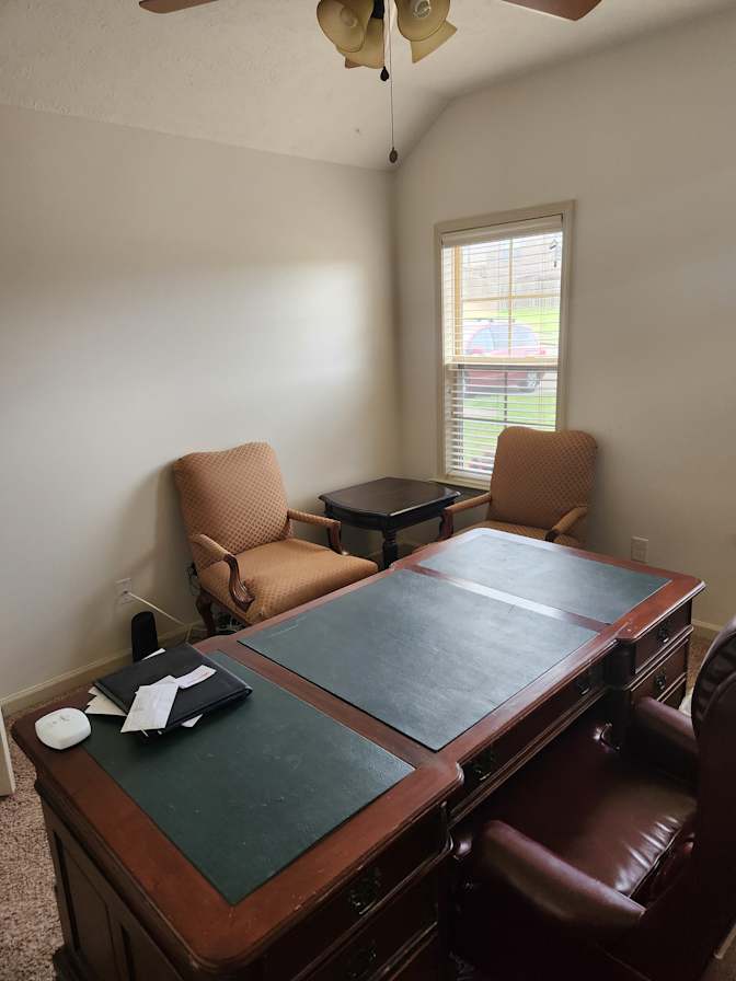 Julian E Ordonez's room