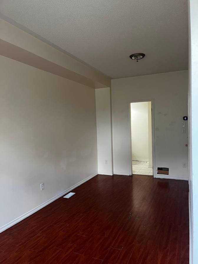 Henry Nguyen's room