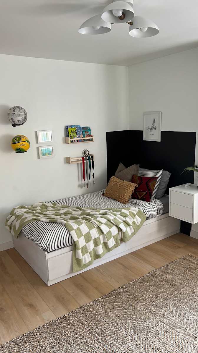 Moji's room