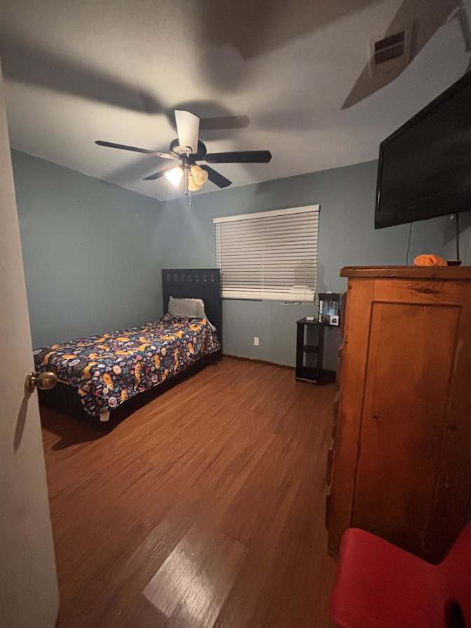 PadSplit's room