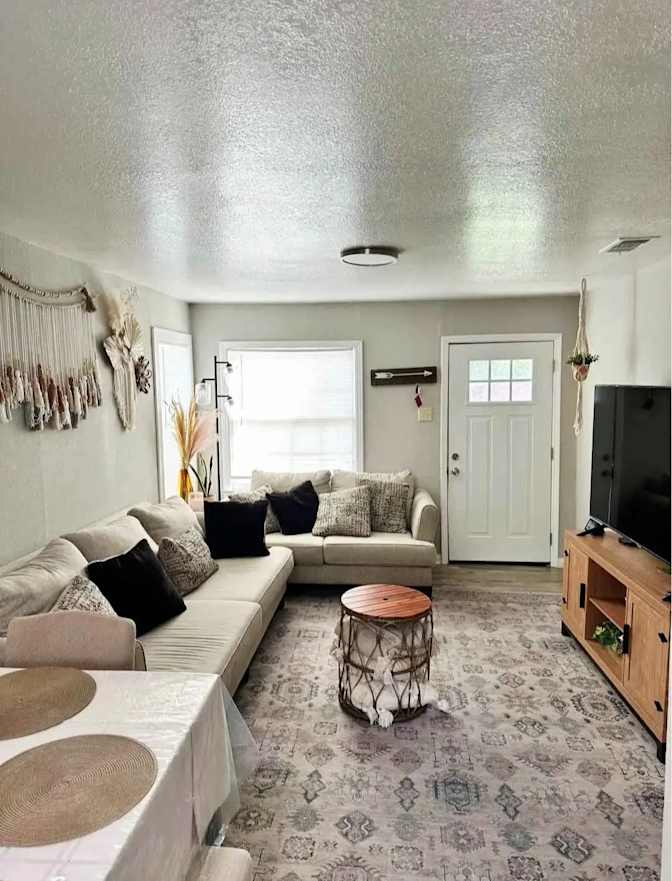 Artie's room