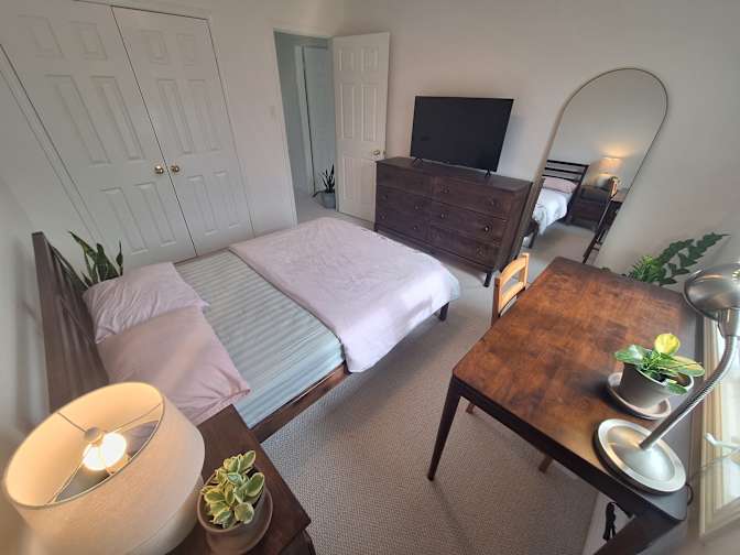 Greenstay Market's room