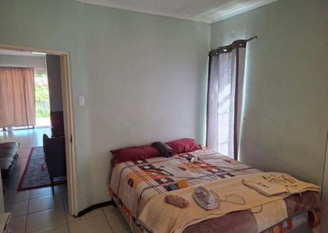 Thimna's room