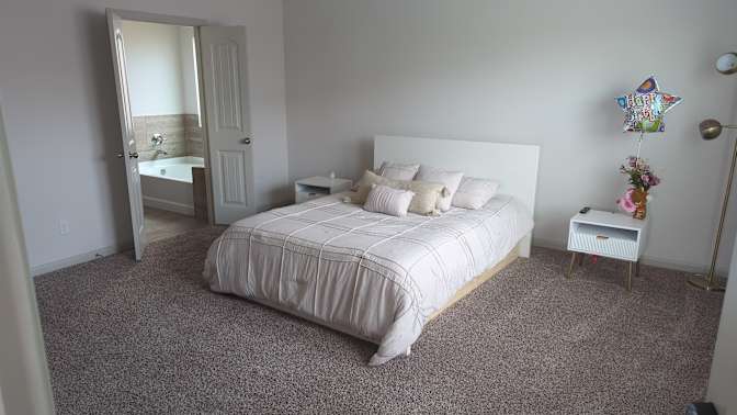 Khalid's room