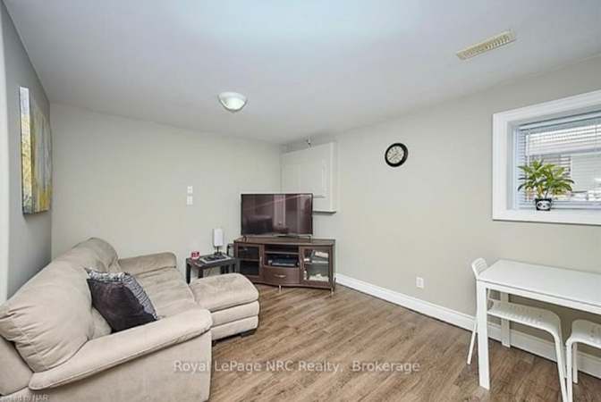 Angela DiFruscia's room