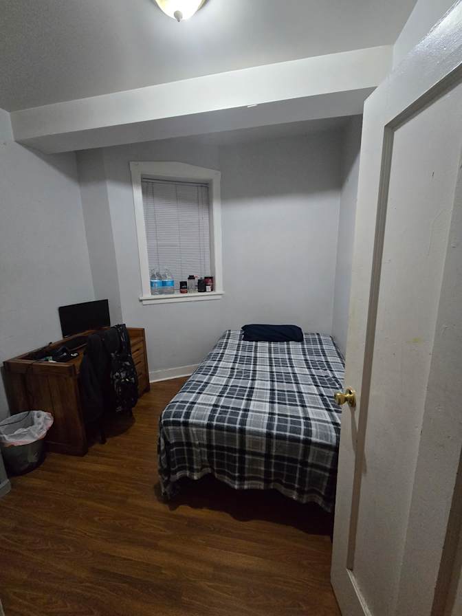 Hampton's room