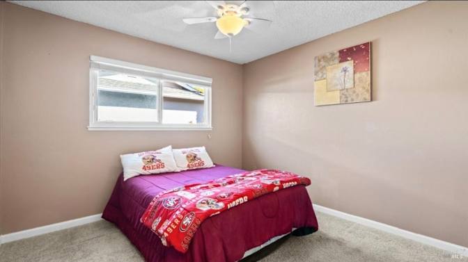 Greyson's room