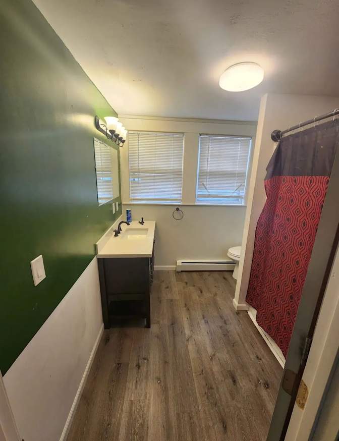 Benny's room