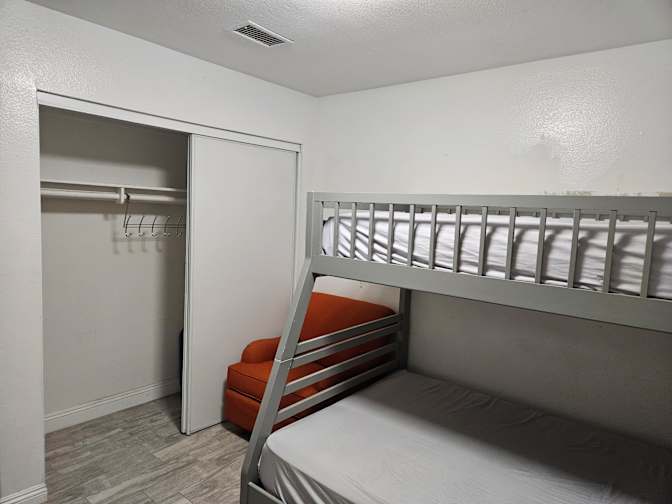 Luis's room