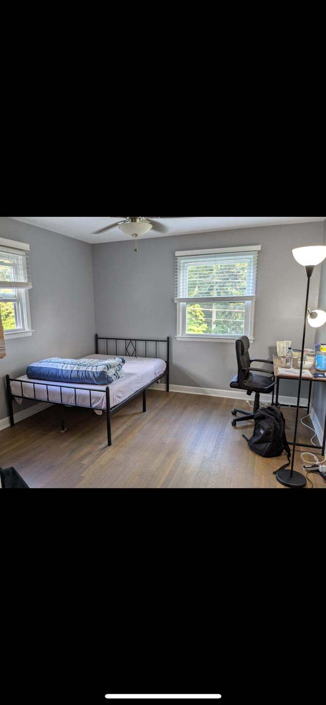 Alcove Rooms's room